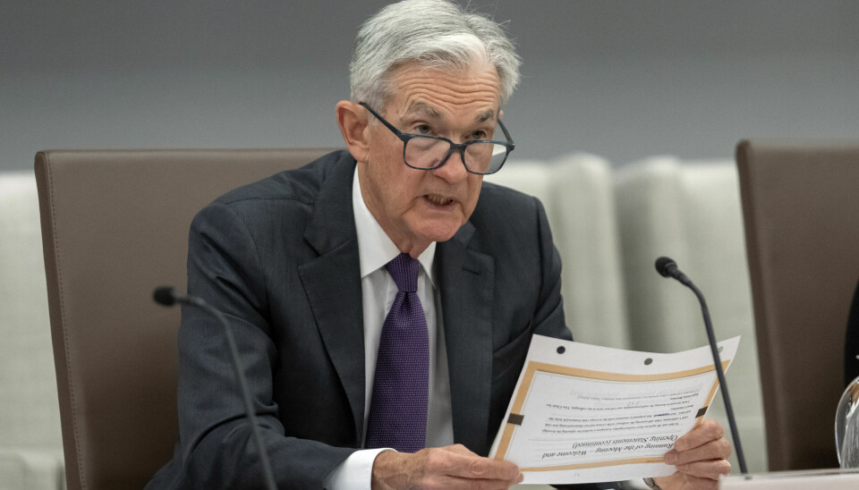 USAs sentralbanksjef Jerome Powell holdt på forrige rentemøte denne måneden styringsrenten uendret. President Donald Trump er tydelig misfornøyd med Powell og kaller ham dum.