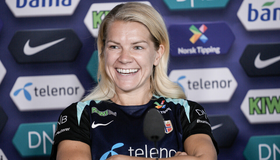 Ada Stolsmo Hegerberg var i storform på pressetreff foran torsdagens EM-oppkjøringskamp mot Sverige.