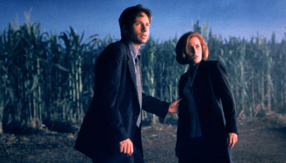 Tv-serien The X-Files med FBI-agentene Fox Mulder og Dana Scully gikk sin seiersgang i perioden 1993–2002. Serien gjorde comeback i 2016–2018.