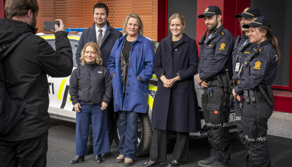 Ingen av de tre Sp-profilene Sandra Borch (foran t.v.), Geir Pollestad (bak t.v.) eller Emilie Enger Mehl (midten) kan føle seg trygge på gjenvalg. Øvrige på bildet er leder Unn Alma Skatvold i Politiets Fellesforbund og tillitsvalgte.