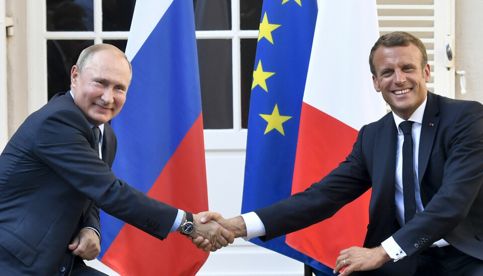 Bildet av Putin og Macron ble tatt i 2019 i forbindelse med et møte i Sør-Frankrike. Nå har de to presidentene snakket sammen på telefon for første gang siden 2022.