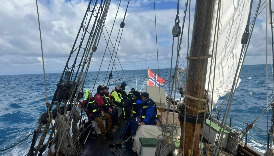 22 personer deltar som mannskap på jubileumsseilasen, selv om bare fem av dem skal være med på hele reisen over til USA.
