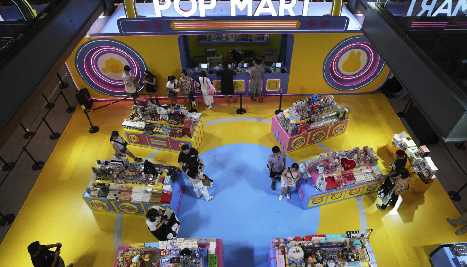 Det er det kinesiske Pop Mart som har Labubu. Her er en Pop Mart-butikk i Bangkok i Thailand.