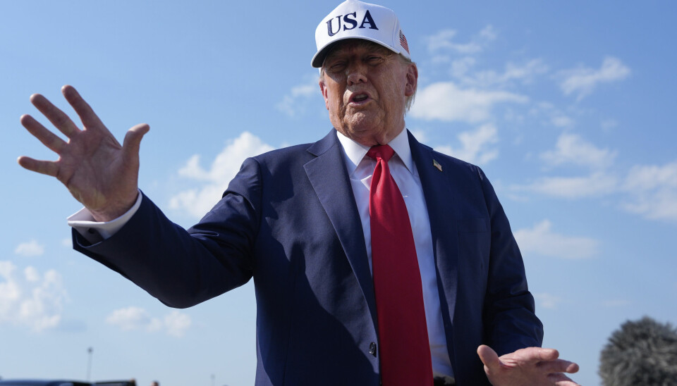 President Donald Trump før han gikk om bord i presidentflyet torsdag.