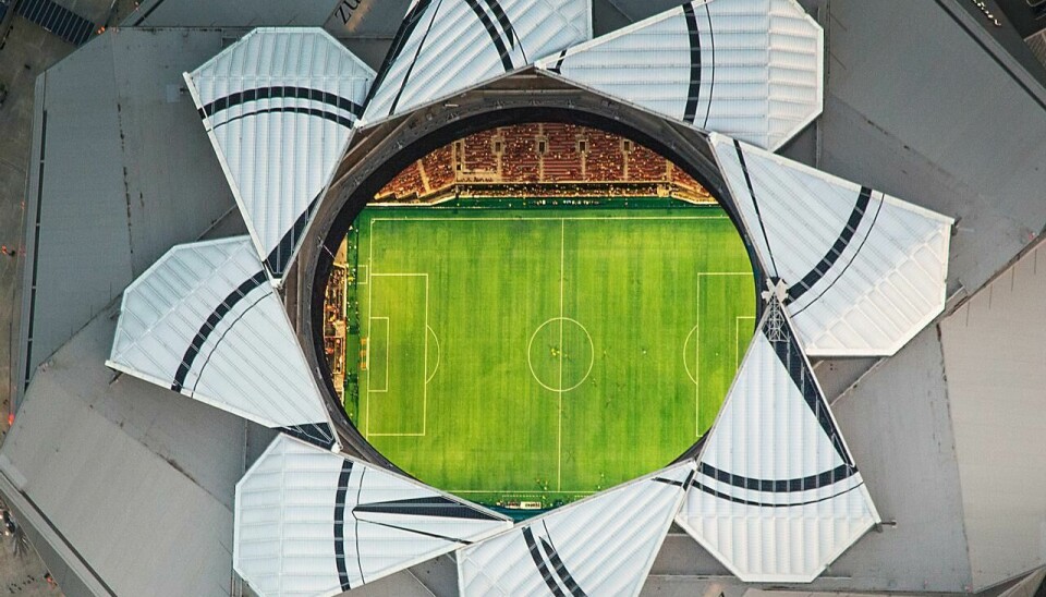 Mercedes-Benz Stadium i Atlanta sitt berømte tak.