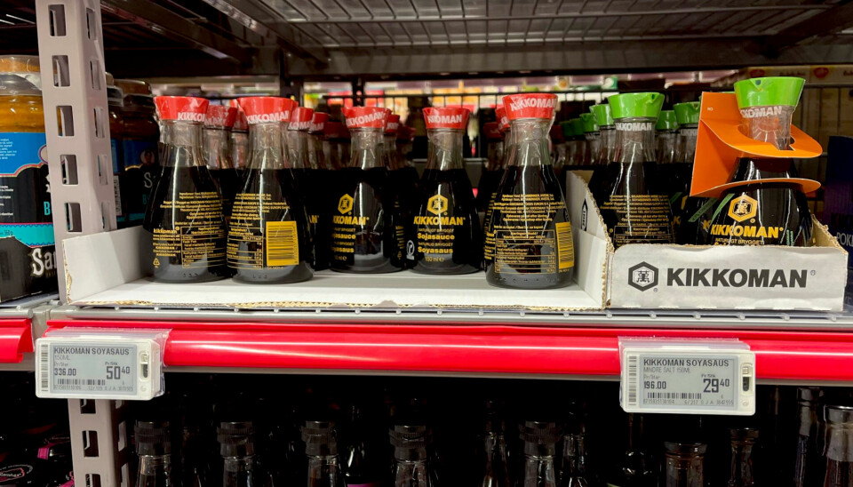 Coop Extra Minde kan man velge mellom kikkoman soyasaus til 50,40 kroner eller versjonen med mindre salt til 29,40 kroner.