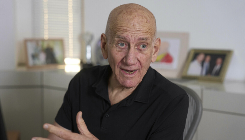 Israels tidligere statsminister Ehud Olmert sier til britiske The Guardian at den foreslåtte «humanitære byen» sør i Gaza vil være en konsentrasjonsleir og at tvangsflytting av palestinerne dit vil være et ledd i etnisk rensing. Arkivfoto: Ariel Schalit / AP / NTB