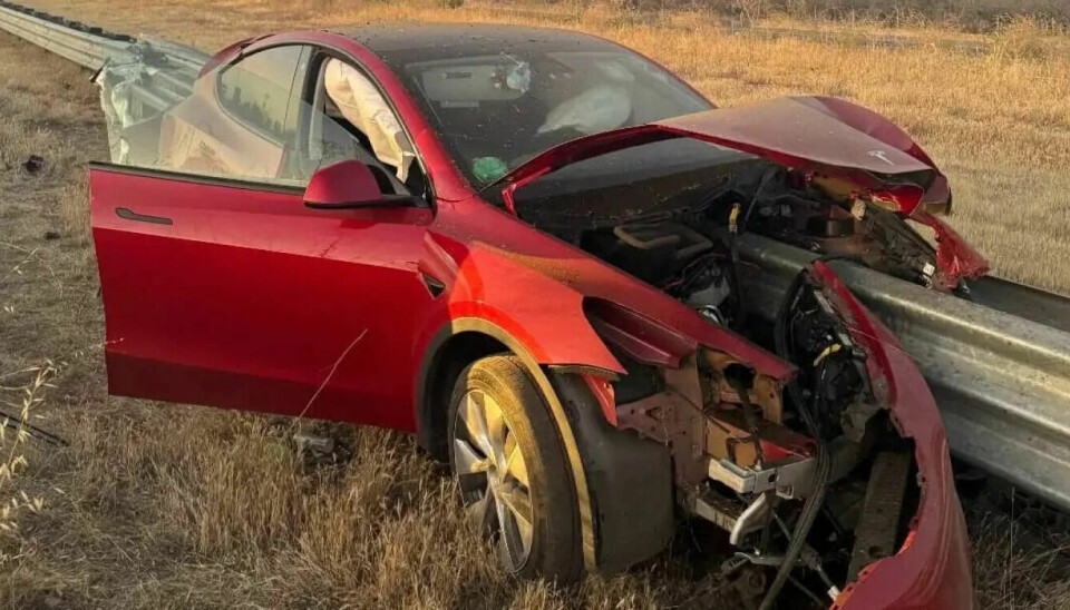 Utrolig nok ble ingen alvorlig skadet i ulykken – takket være at det kun satt en person i bilen.