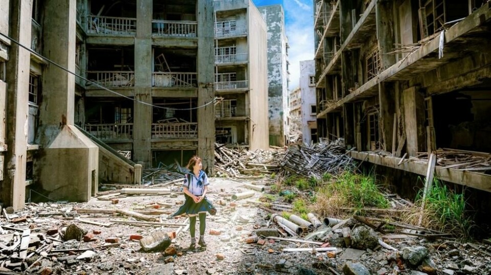 Selv om det i dag er mulig å ta spøkelsesøya Hashima i nærmere øyesyn, er det strenge restriksjoner på hva du kan gjøre der. Foto: Jordy Meow/Wikimedia
