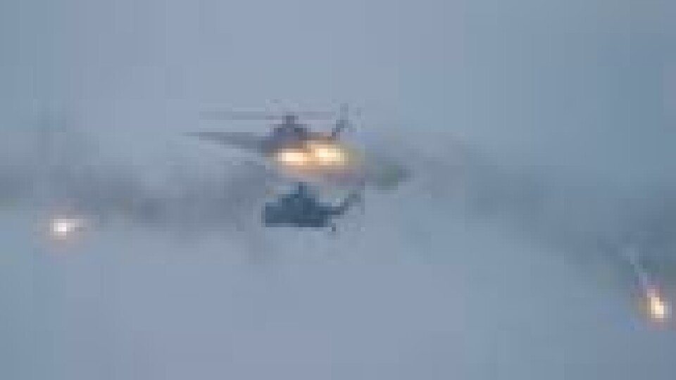 Militære helikoptre skyter over Osipovichi treningsfeltet under Union Courage-2022 Russland-Hviterussland militærøvelser nær Osipovichi, Hviterussland, torsdag 17. februar 2022. (AP Photo/Alexander Zemlianichenko Jr) Militære helikoptre skyter over Osipovichi treningsfeltet under Union Courage-2022 Russland-Hviterussland militærøvelser nær Osipovichi, Hviterussland, torsdag 17. februar 2022. (AP Photo/Alexander Zemlianichenko Jr)