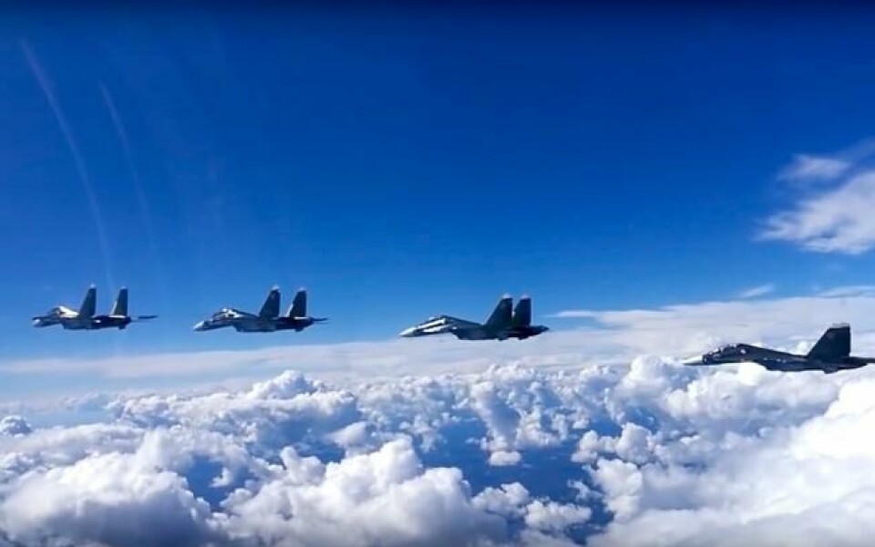Russiske Su-30s jagerfly vil trolig stå sentralt i et eventuelt angrep på Ukraina. (Det russiske forsvarsdepartementets pressetjeneste via AP, fil) Russiske Su-30s jagerfly vil trolig stå sentralt i et eventuelt angrep på Ukraina. (Det russiske forsvarsdepartementets pressetjeneste via AP, fil) Foto: AP