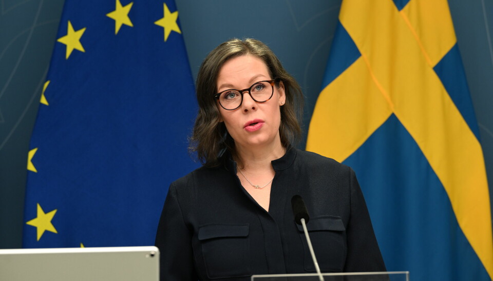 Sveriges utenriksminister Maria Malmer Stenergard (M) ønsker at EU legger større press på Israel og foreslår å fryse den nylig inngåtte handelsavtalen.