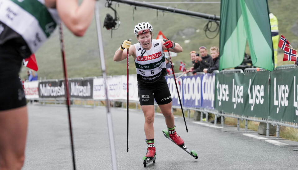 Helene Marie Fossesholm avbildet før målgang i Lysebotn opp tidligere i uken. Fredag vant hun fellesstarten i Sandnes.