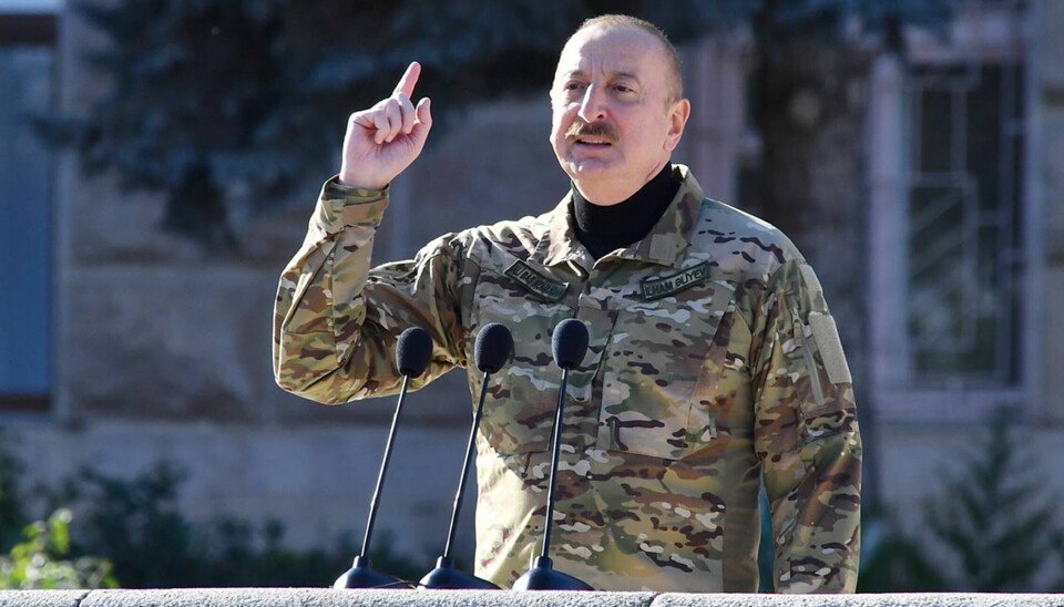 Her holder president Ilham Alijev en tale i byen Khankendi, som armenerne kaller Stepanakert, i Nagorno-Karabakh i november 2023.