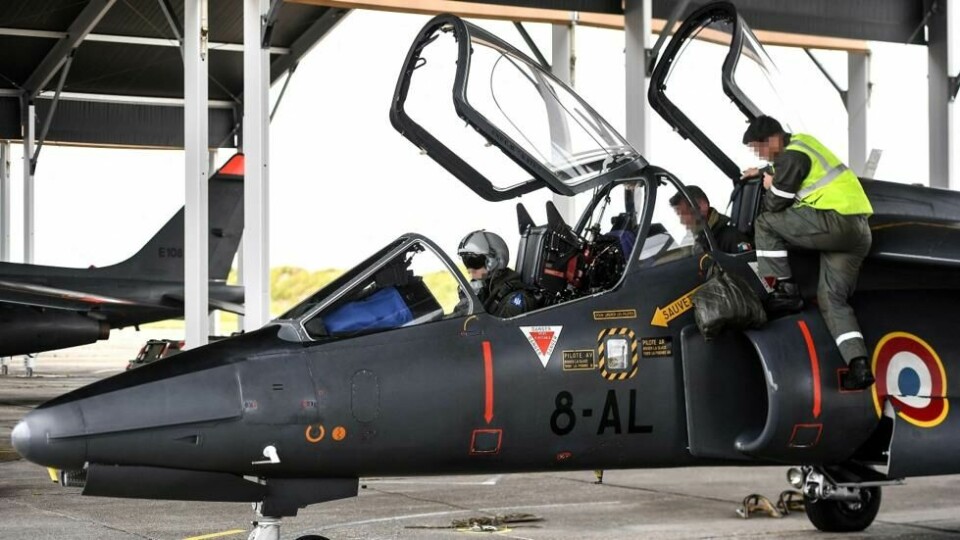 Frankrike har forpliktet seg til å trene 26 ukrainske piloter over to år. Foto: Christophe ARCHAMBAULT / AFP Frankrike har forpliktet seg til å trene 26 ukrainske piloter over to år. Foto: Christophe ARCHAMBAULT / AFP