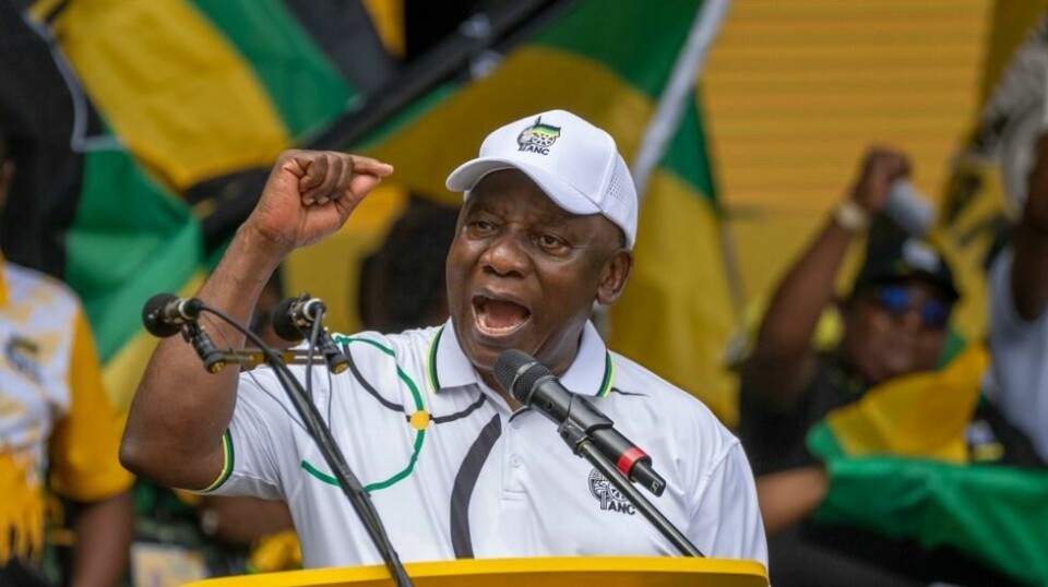 ANC mister oppslutning i Sør-Afrika, og president Cyril Ramaphosa kan måtte søke støtte fra andre partier etter valget 29. mai. Foto: AP / NTB
