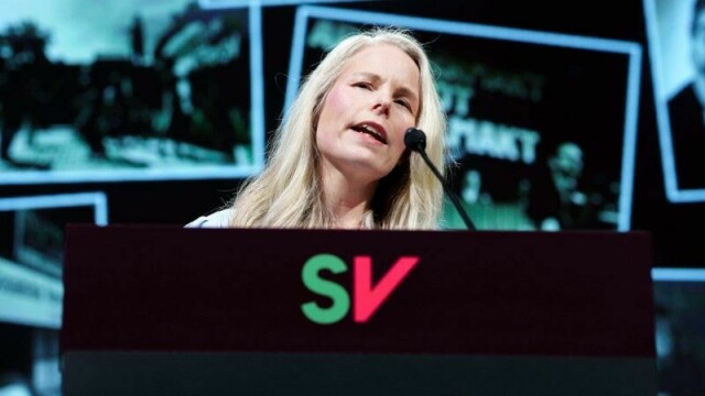 SV-leder Kirsti Bergstø (SV) mener det har pågått et såkalt omvendt bankran i dyrtiden.