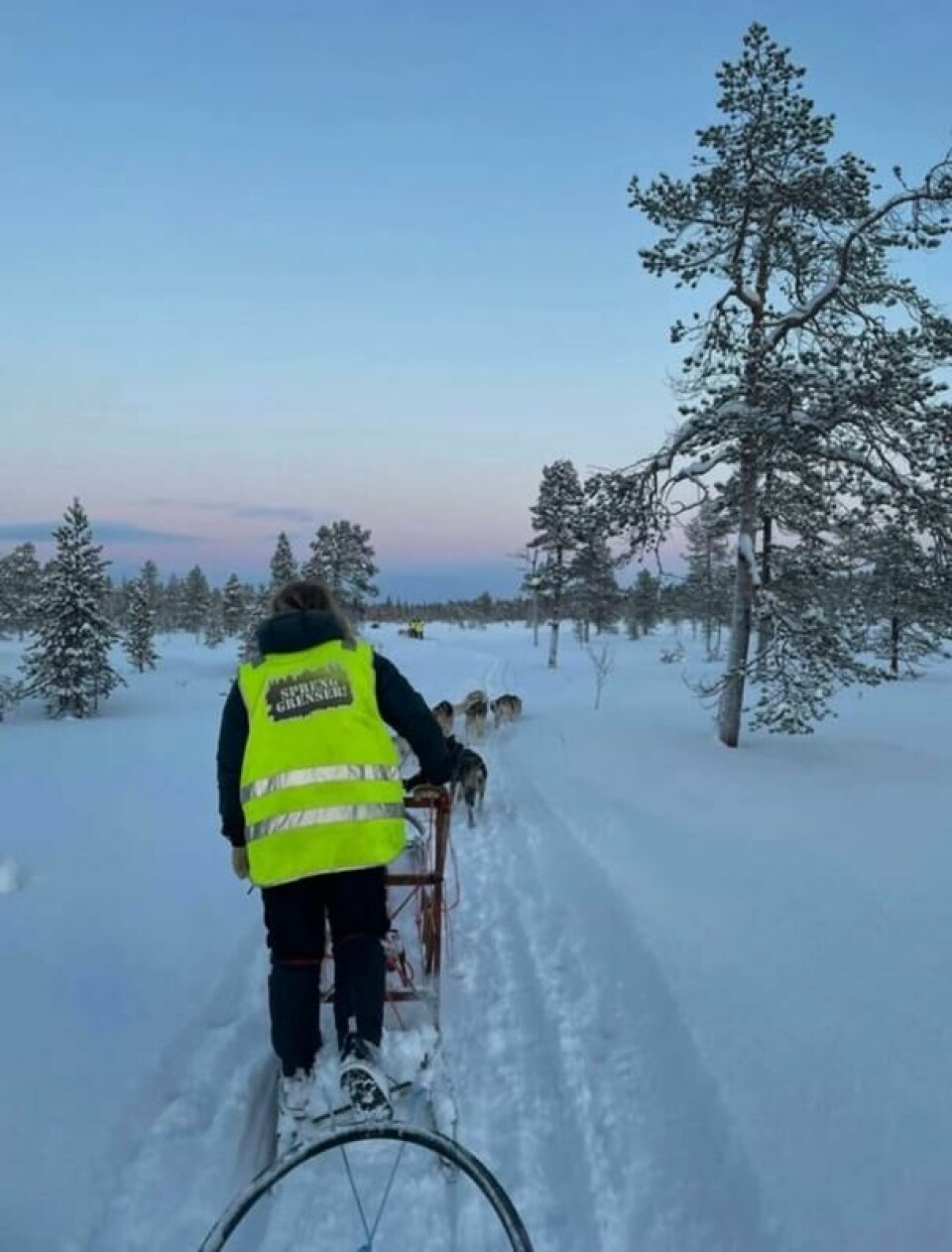 Vakre omgivnader var eit pluss på folkehøgskulen som Hege gjekk på. Vakre omgivnader var eit pluss på folkehøgskulen som Hege gjekk på. Foto: Privat