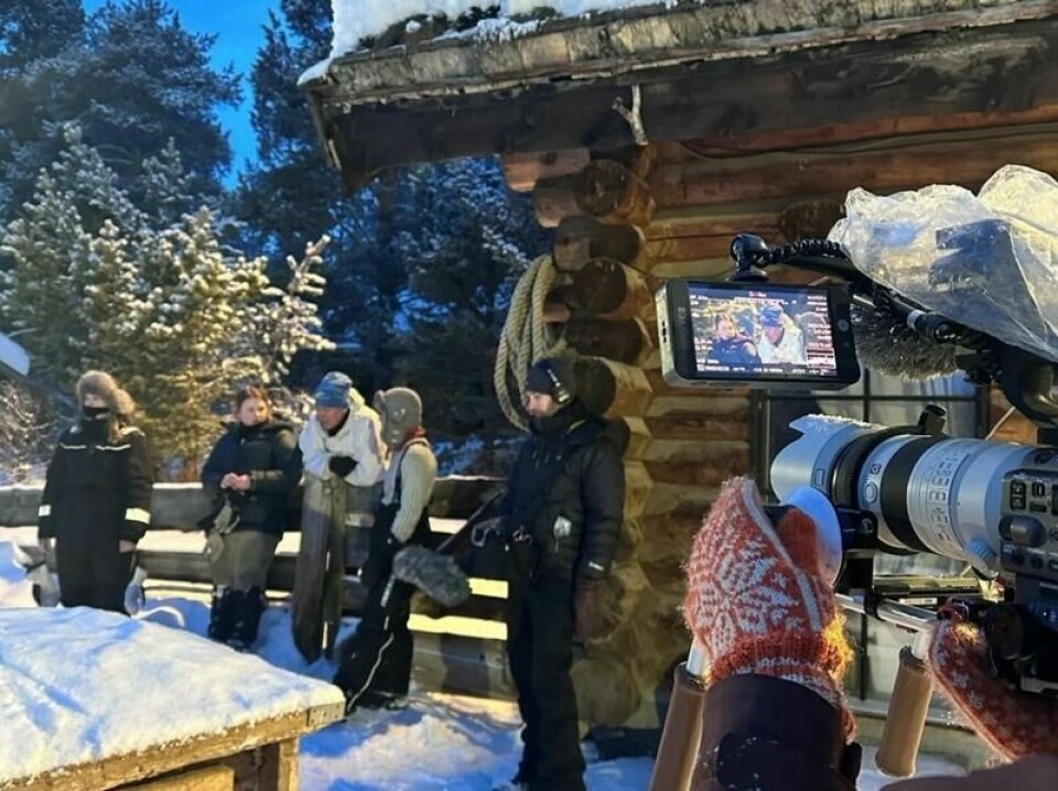 Vottane måtte vere på då dei filma dokumentaren. Sjølv om filmteamet er basert i New York, var fotografane norske. Vottane måtte vere på då dei filma dokumentaren. Sjølv om filmteamet er basert i New York, var fotografane norske. Foto: Folkehøgskolene
