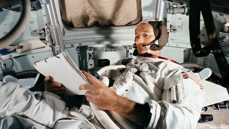 Mike Collins i en simulator av Columbia under forberedelser til månelandingen. Mike Collins i en simulator av Columbia under forberedelser til månelandingen. Foto: NASA