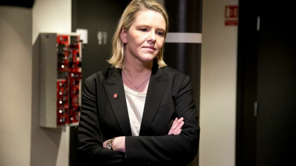 MØTER MOTSTAND: Innvandrings- og integreringsminister Sylvi Listhaug (Frp) får ingen støtte for politikken hun ønsker med flere midlertidige oppholdstillatelser. Snarere tvert i mot mener forskerne at midlertidig opphold hos asylbarn bør fjernes for godt.