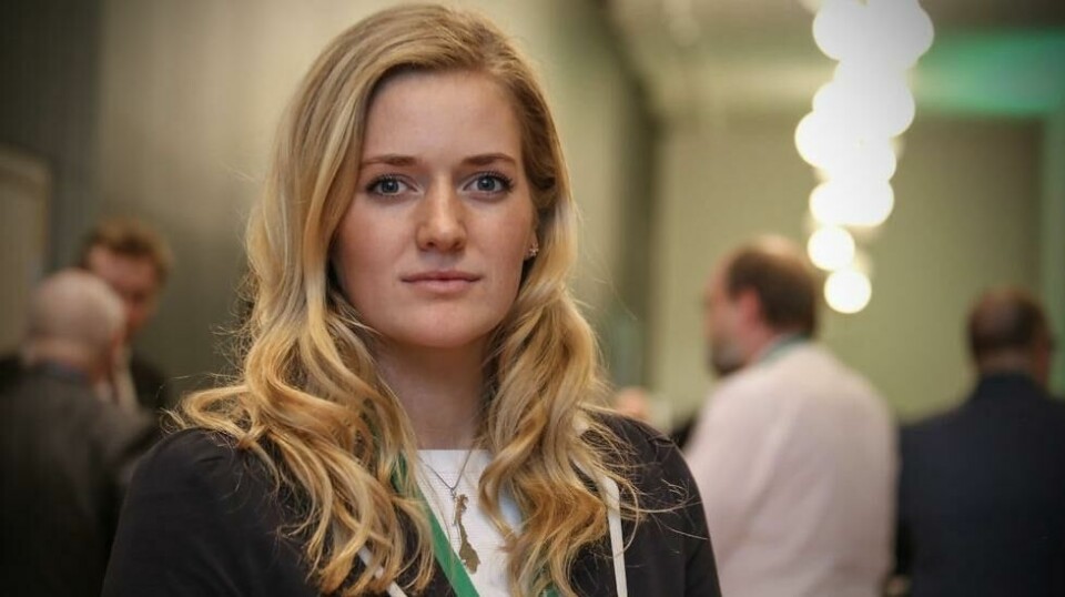 EØS-SPAGAT: Mener statsministeren at EØS er et skrekkeksempel eller verdens beste handelsavtale? vil Emilie Enger Mehl vite. Hun får ikke svar av Erna Solberg.