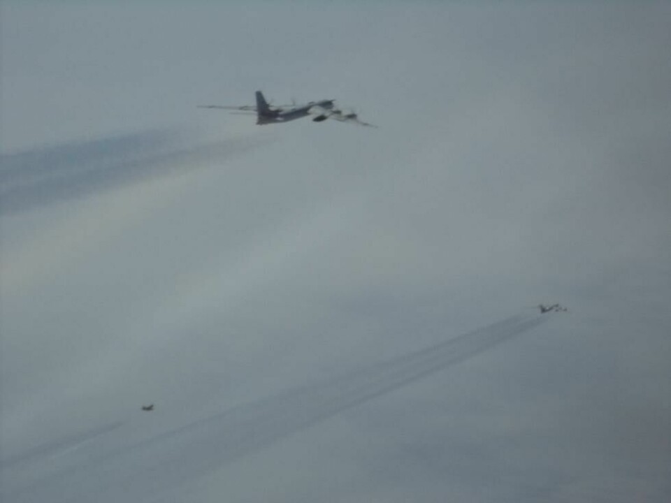 NORAD avskjærer russiske bombe- og kamfly i «luftforsvars-identifikasjonssonen» utenfor Alaska denne uken. Foto: NORAD og USNORTHCOM PA NORAD avskjærer russiske bombe- og kamfly i «luftforsvars-identifikasjonssonen» utenfor Alaska denne uken. Foto: NORAD og USNORTHCOM PA