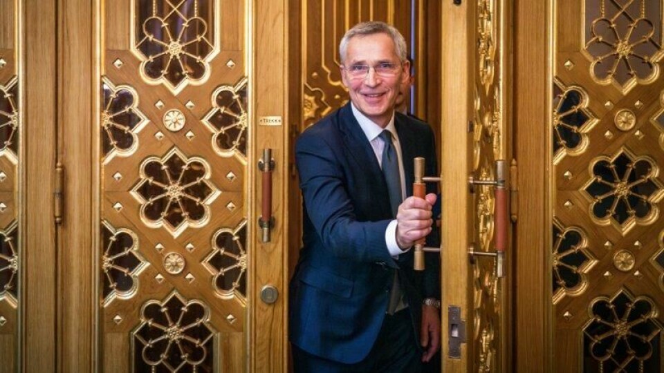 Finansminister Jens Stoltenberg (Ap) sier han gjerne vil fortsette i norsk politikk.