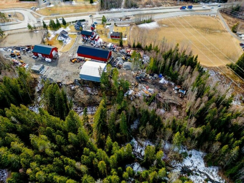 Området blir mandag undersøkt med drone, og det skal også gjøres grunnundersøkelser. Området blir mandag undersøkt med drone, og det skal også gjøres grunnundersøkelser. Foto: Stian Lysberg Solum / NTB
