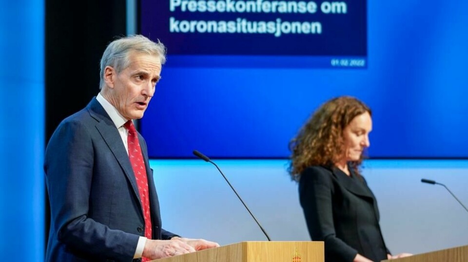 Statsminister Jonas Gahr Støre under pressekonferanse om coronasituasjonen.