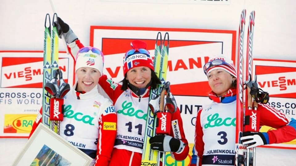 Kikkan Randall (f.v.) fra USA ble nummer to, Marit Bjørgen vant, og Natalia Korosteleva fra Russland ble nummer tre på kvinnenes sprint fri teknikk under World Cup-stevnet i Holmenkollen i mars 2010.
