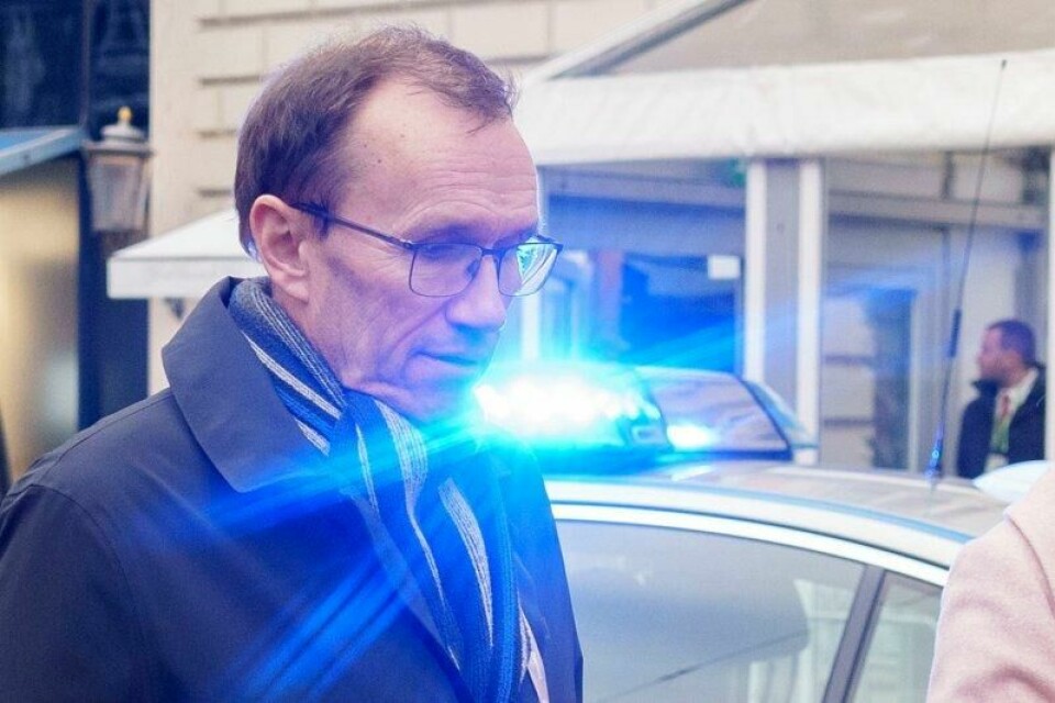 Urimelig og urovekkende, sier utenriksminister Espen Barth Eide (Ap) om JD Vances kritikk av Danmark.