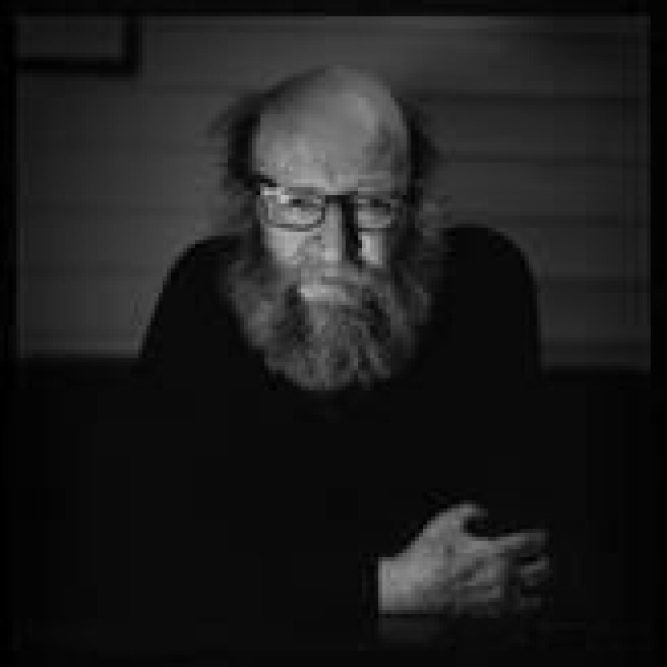 Etter at Harald forlot fangststasjonen i juli 2017 og endte opp på sykehuset i Tromsø med hjerteproblemer, har hybelleiligheten i Longyearbyen vært hans hovedstasjon. Foto: Birger Amundsen Etter at Harald forlot fangststasjonen i juli 2017 og endte opp på sykehuset i Tromsø med hjerteproblemer, har hybelleiligheten i Longyearbyen vært hans hovedstasjon. Foto: Birger Amundsen