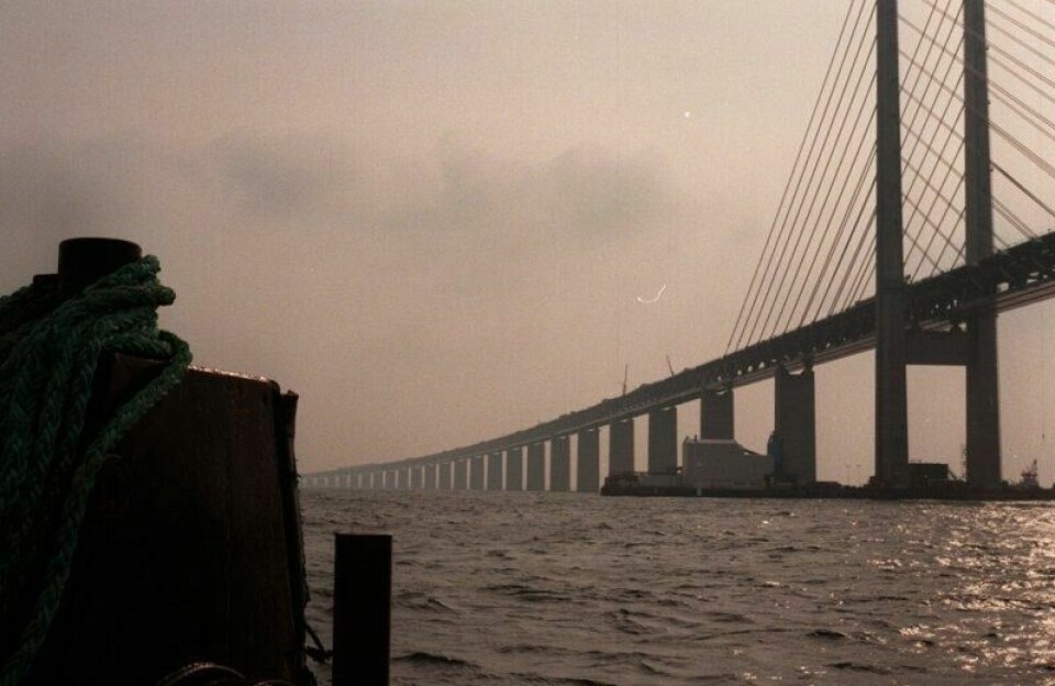 Øresundbroen forbinder Danmark og Sverige. Nå ønsker finske myndigheter på bygge en ny gigantbro mellom Finland og Sverige for å styrke veiforbindelsen til resten av Europa, også med tanke på beredskap ved kriser og krig. Foto: JOHAN NILSSON / Scanpix
