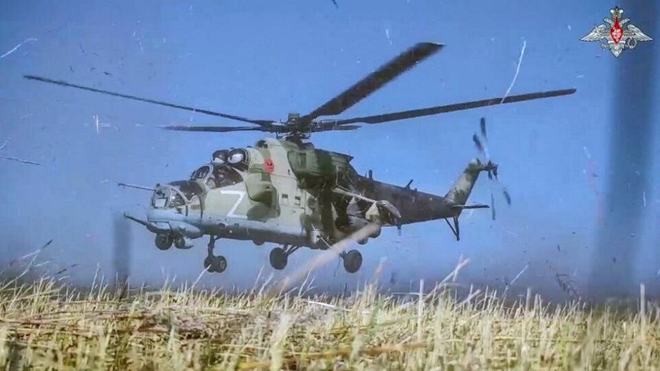 Et russisk kamphelikopter av typen Mi-35 i Kursk. I august har det pågått kamper mellom russiske og ukrainske styrker i regionen. Et russisk kamphelikopter av typen Mi-35 i Kursk. I august har det pågått kamper mellom russiske og ukrainske styrker i regionen. Foto: Det russiske forsvarsdepartements pressetjeneste / AFP / NTB