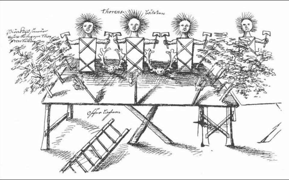 Tegningen viser et flere hundre år gammelt ofringsalter, som skal stamme fra 1600-tallet. (illustrasjon: Östlund et al/Antiquity 2024) Tegningen viser et flere hundre år gammelt ofringsalter, som skal stamme fra 1600-tallet. (illustrasjon: Östlund et al/Antiquity 2024)