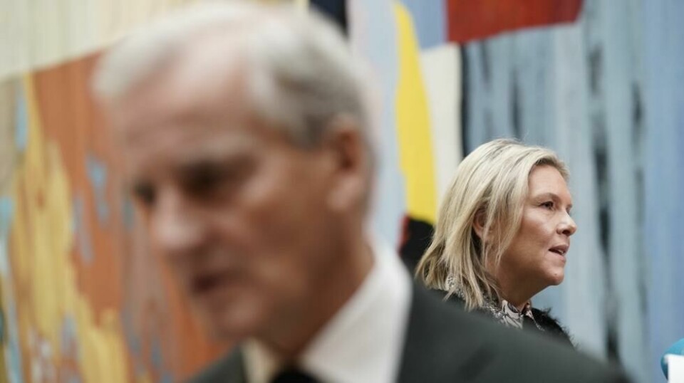 Frp med Sylvi Listhaug stiger forbi Ap og Jonas Gahr Støre på Norstats aprilmåling. Foto: Cornelius Poppe / NTB