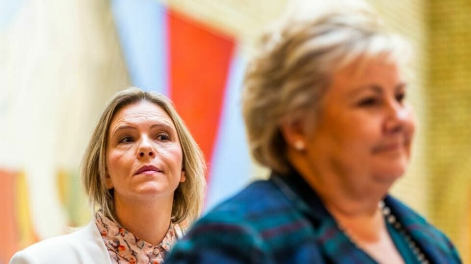 Høyre og Fremskrittspartiet er de mest populære partiene blant unge velgere, Opinions augustmåling.