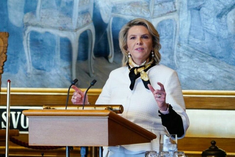 Fremskrittspartiets leder Sylvi Listhaug forventer at regjeringen kommer med konkrete løsninger for å ivareta norske arbeidsplasser, norske bedrifter og norske interesser, etter at USA innfører 15 prosent toll på varer fra Norge.