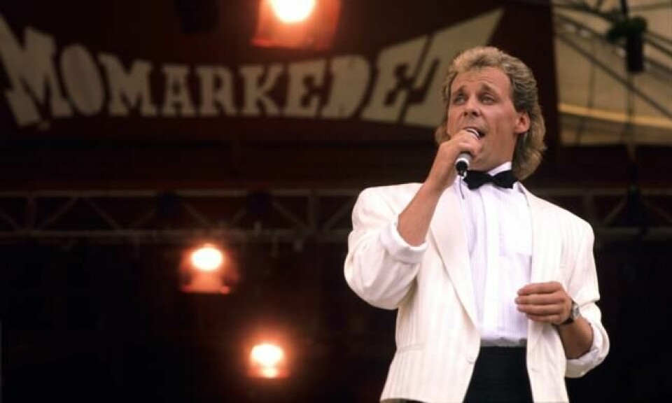 Rune Rudberg gjorde sin første TV-opptreden under Momarkedet i august 1988. Det markerte startskuddet på kjendistilværelsen for østfoldingen. Foto: Inge Gjellesvik NTB / SCANPIX Rune Rudberg gjorde sin første TV-opptreden under Momarkedet i august 1988. Det markerte startskuddet på kjendistilværelsen for østfoldingen. Foto: Inge Gjellesvik NTB / SCANPIX
