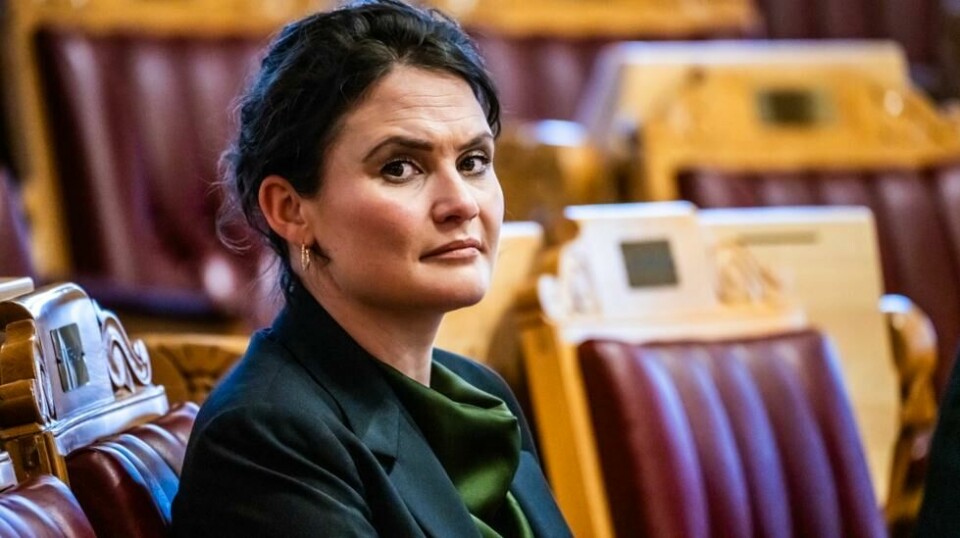 – Mobiltelefonen har ingen naturlig plass i norsk skolehverdag. Jeg er trygg på at norske kommuner og fylkeskommuner følger nasjonale faglige anbefalinger, sier kunnskapsminister Kari Nessa Nordtun (Ap). Foto: Ole Berg-Rusten / NTB
