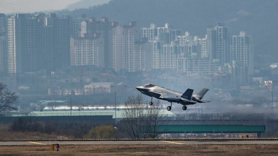 Et amerikansk F-35-jagerfly lander i Cheongju i Sør-Korea 29. mars 2019. Foto: Jin Sung-chul/ Yonhap via AP