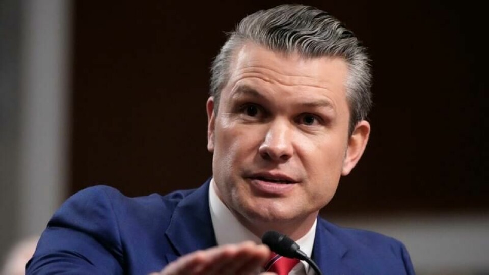 Pete Hegseth ble godkjent som forsvarsminister etter at Senatet delte seg på midten og det ble opp til visepresident J.D. Vance å avgjøre saken.