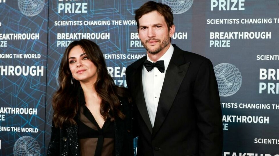 Ashton Kutcher og Mila Kunis ankommer et arrangement i California, 15 april, 2023. Illustrasjonsfoto.