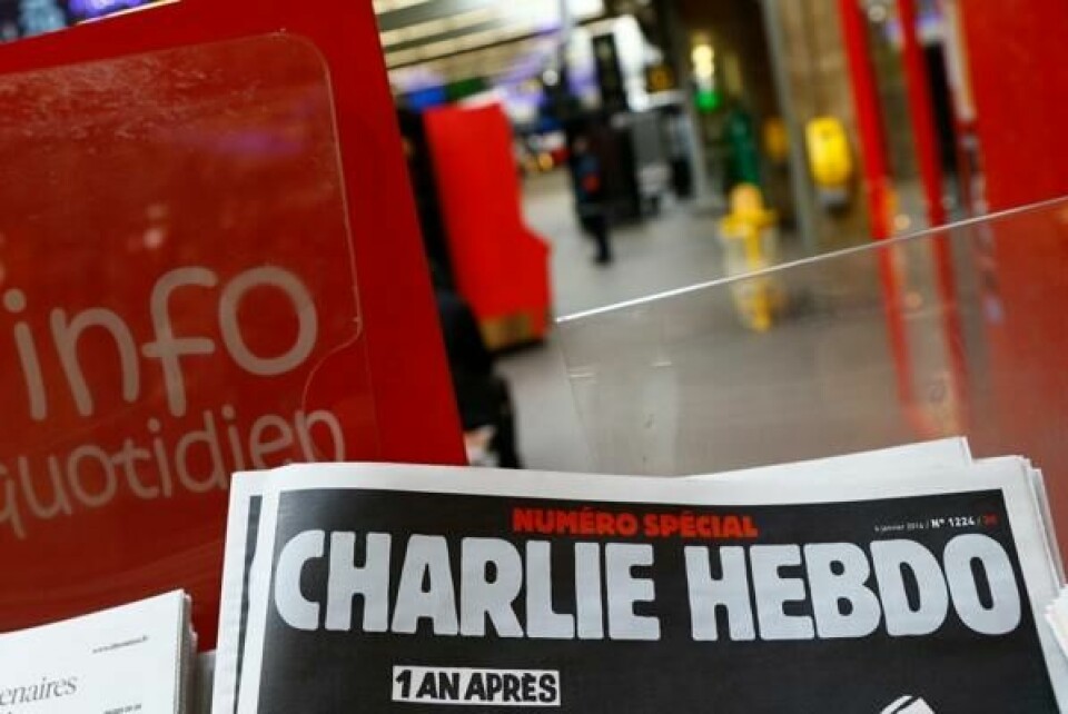 Satiremagasinet Charlie Hebdo markerer tiårsdagen for terrorangrepet mot magasinets lokaler med karikaturkonkurranse.