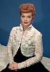 Med hovedrollen i «The Lucy Show» (1962-1968) ble Lucille Ball en av de første kvinnene til å spille en kvinne på TV som hverken var gift eller i et forhold. Ball beviste at hun hadde ingen problemer med å være stjernen i et populært TV-show uten å skulle ha en mann ved sin side. Foto: Wikimedia