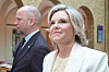 Trygve Slagsvold Vedum og Sylvi Listhaug står i vandrehallen på Stortinget