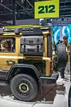 BAW 212 T01 er en tøff offroader med bensinmotor og både utseende og detaljer inspirert av Land Rover Defender, som salvesken på sidevinduet bak og reservehjul på bakluken.