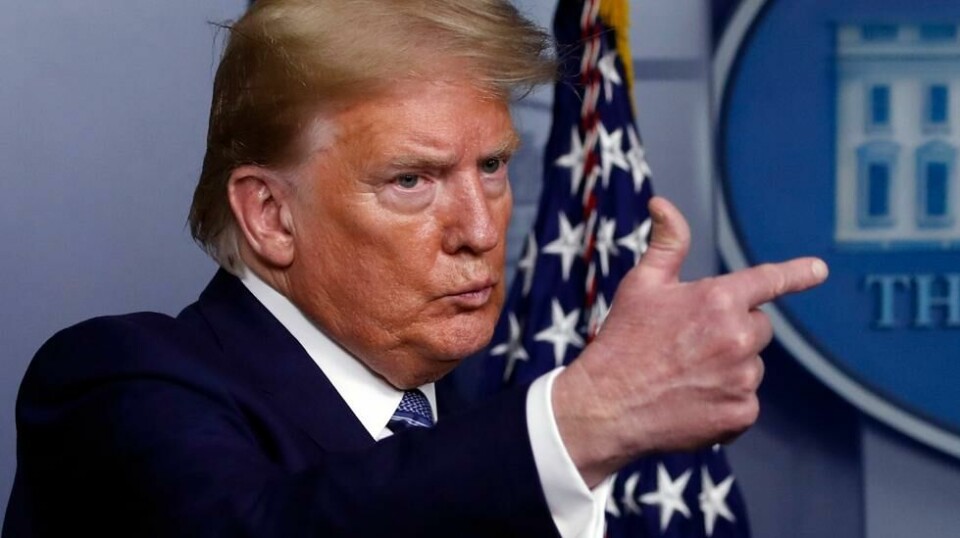 President Donald Trump truer med å senke iranske fartøy i Persiabukta. Foto: AP / NTB scanpix