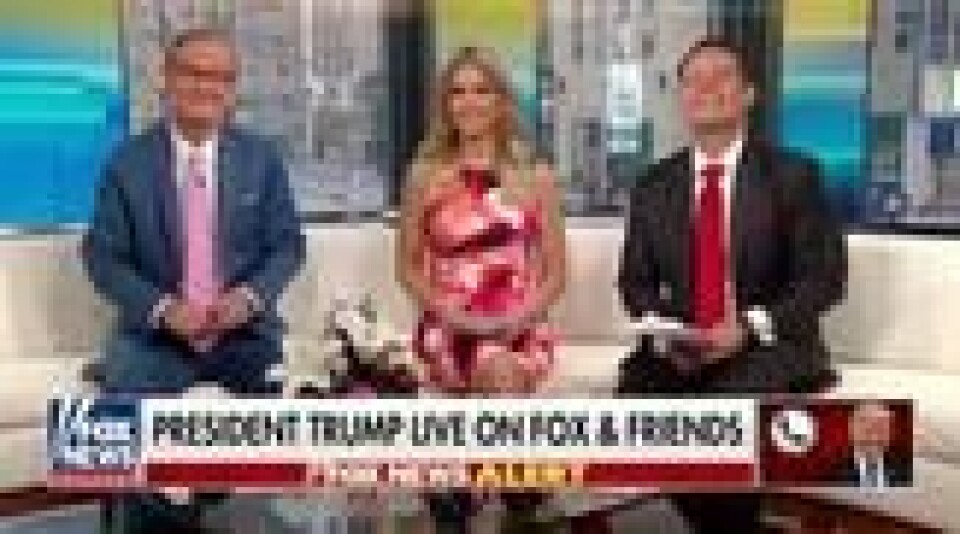 Fox & Friends blir ofte omtalt som presidentens favorittprogram. Her fra de innledende delene av intervjuet. Faksimile fra Fox & Friends. Fox & Friends blir ofte omtalt som presidentens favorittprogram. Her fra de innledende delene av intervjuet. Faksimile fra Fox & Friends.